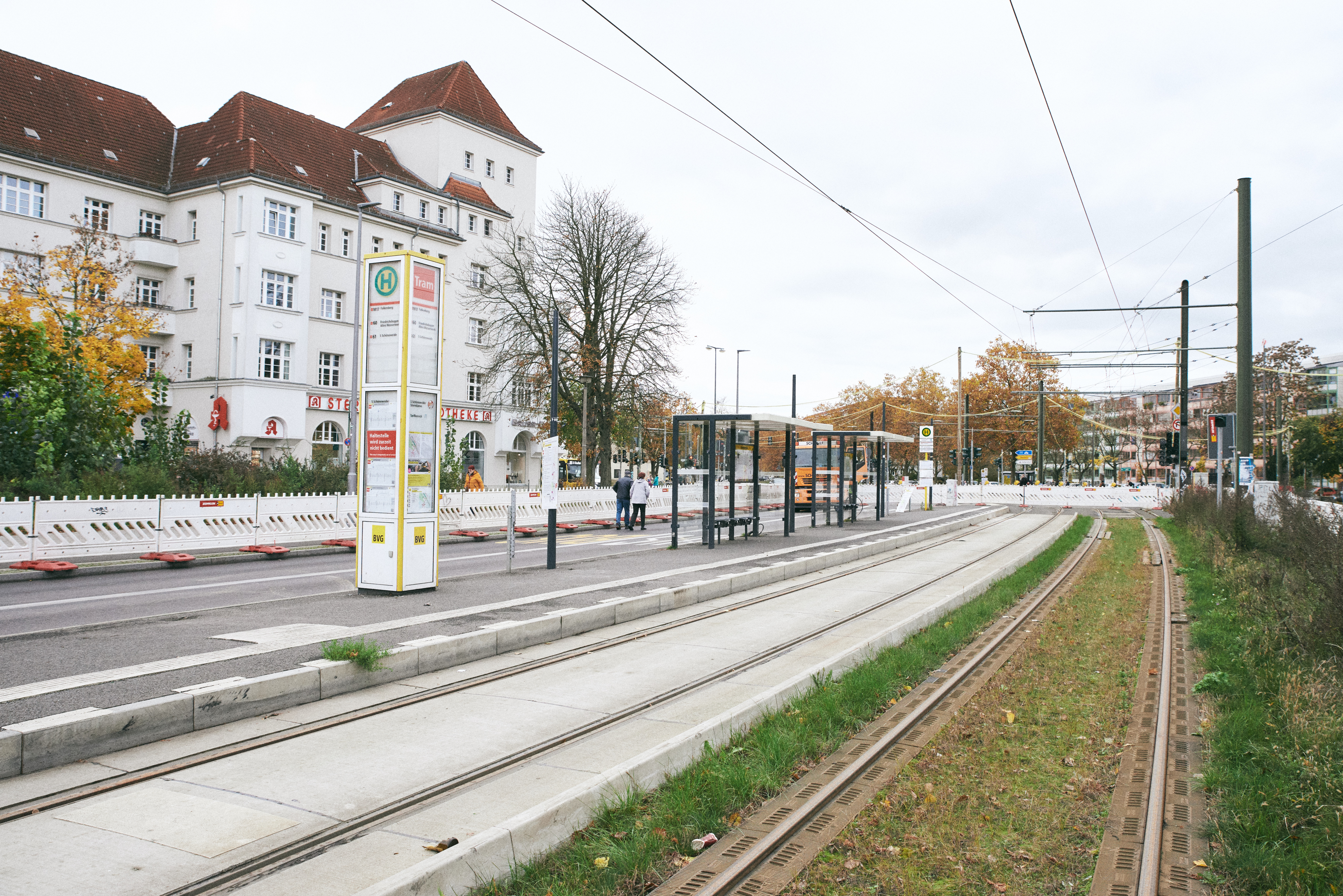 Provisorische Tram-Haltestelle vor Rückbau, Sterndamm
